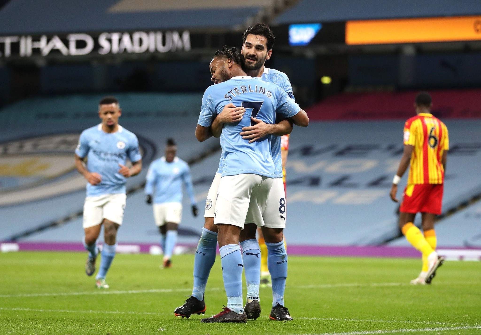 保持其高水 保持其高水