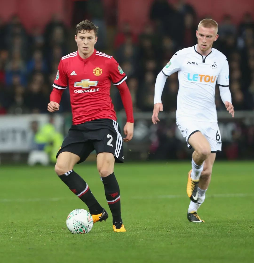 关于年轻球 关于年轻球